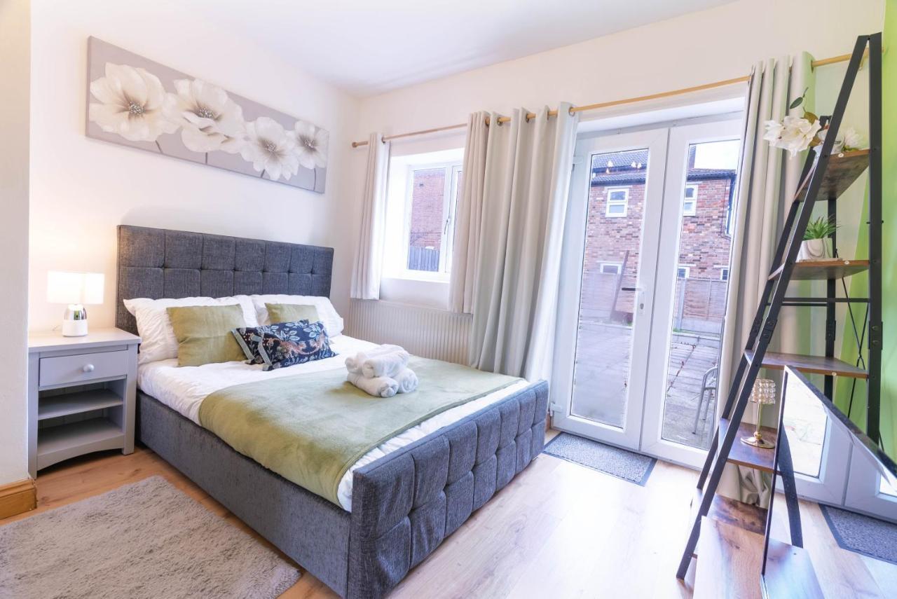 090 Beautiful 1 Bedroom Flat Near Luton Town And Station Екстериор снимка